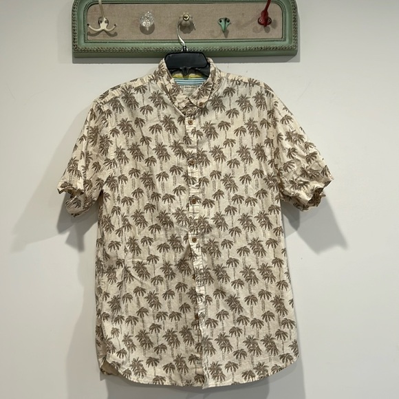 Men’s Cotton Short Sleeve Button Down Palm Tree Print wood button cruise shirt - Picture 2 of 5